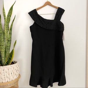 Nanette Leopore black lace ruffle dress sz 16